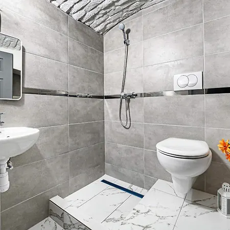 Hotel Muranyi 50 *